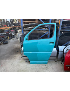 porta esq toyota hiace 2001