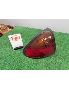 farol traseiro esq mazda 323