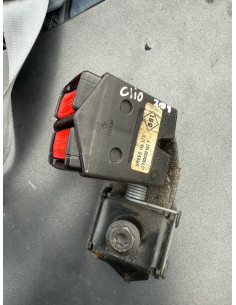encaixe de cinto segurança  traseiro   renault clio 1.9 2000