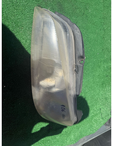 farol esq  peugeot 106 1999