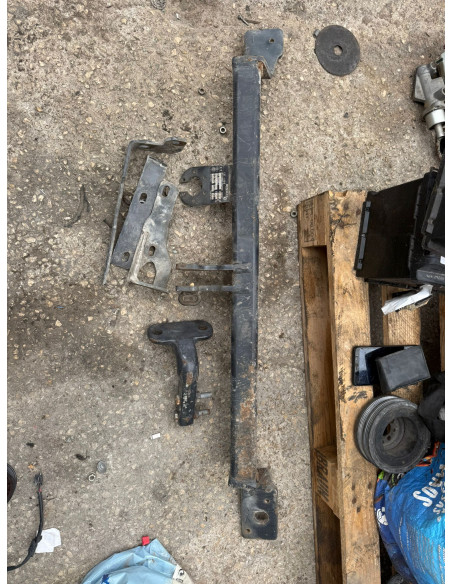 puxe / bola de reboque renault clio 2001