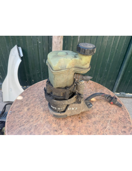 bomba direção assistida renault clio 2001