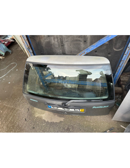 tampa da mala fiat punto 1995