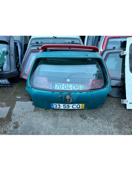 tampa da mala opel corsa b 3 portas