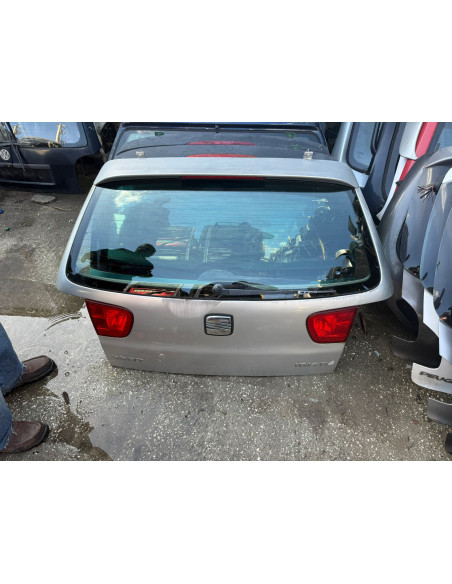 tampa da mala seat ibiza 2001