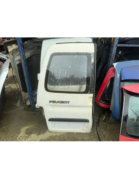 tampa da mala esq peugeot partner 1997